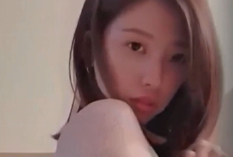 百合裸睡玩奶头(高H)小说-国产三级啪啪-成人AV