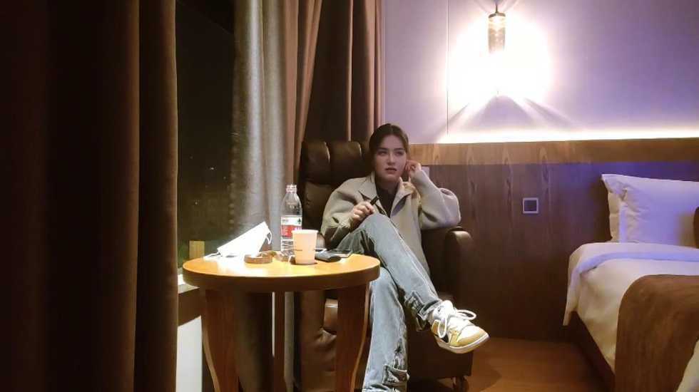 少妇性交另类-麻豆自拍偷拍-成人AV