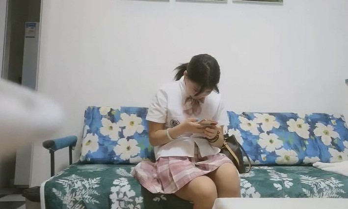 国产二区三区在线播放-精品免费在线视频-成人AV