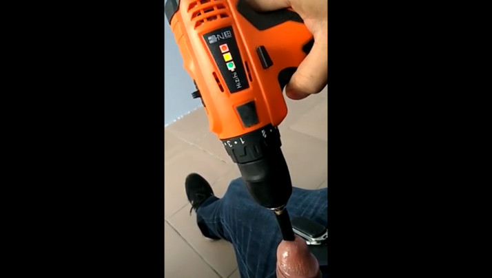 趴下老师腿打光屁股视频-日韩精品久久久久久久电影蜜臀-成人AV