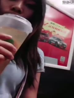 看了下面会流水的视频-国产精品免费在线播放-成人AV